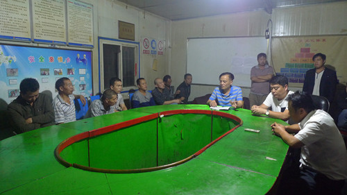 機電安裝公司召開現(xiàn)場會議為施工大干“再鼓勁”