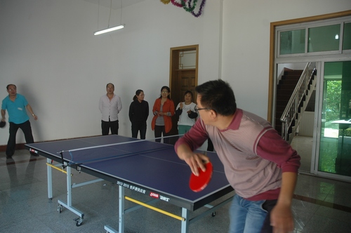 礦建三公司開展“迎國慶”職工乒乓球比賽