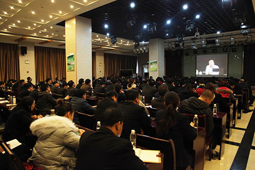 建設(shè)集團開展《合同法》、《勞動合同法》專題培訓