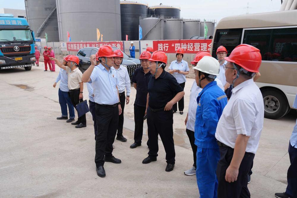 陜煤電力集團(tuán)董事長(zhǎng)馮平安一行深入陜煤建設(shè)石門電廠項(xiàng)目部及汨羅電廠項(xiàng)目部檢查指導(dǎo)工作