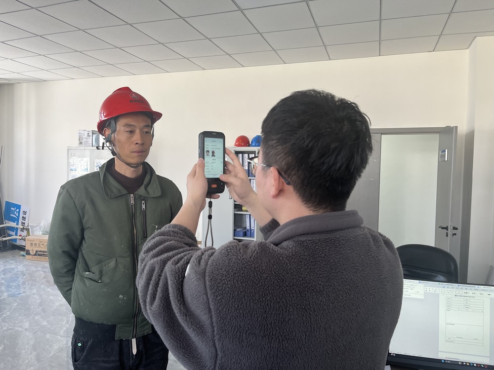 陜煤建設銅煤公司基層項目部：“冬日護薪”專項活動保障農(nóng)民工“安薪無憂”