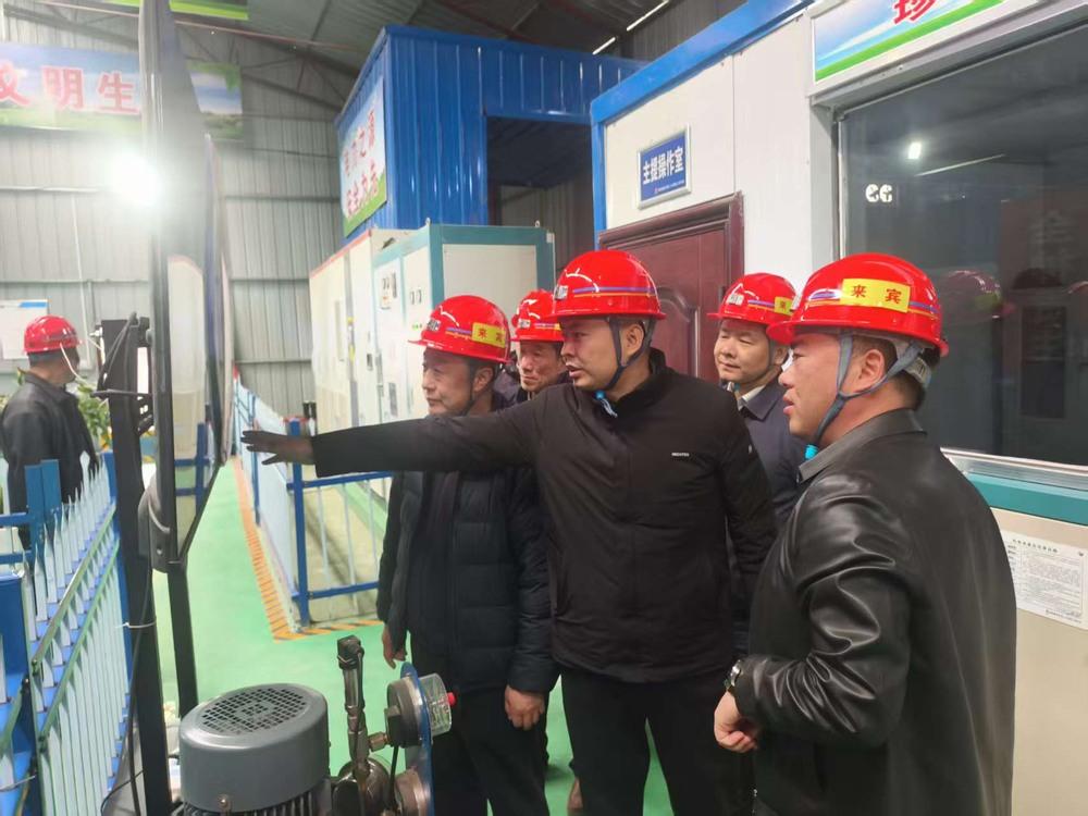 陜煤集團(tuán)、韓城礦務(wù)局聯(lián)合檢查組蒞臨礦建二公司第二項(xiàng)目部檢查指導(dǎo)